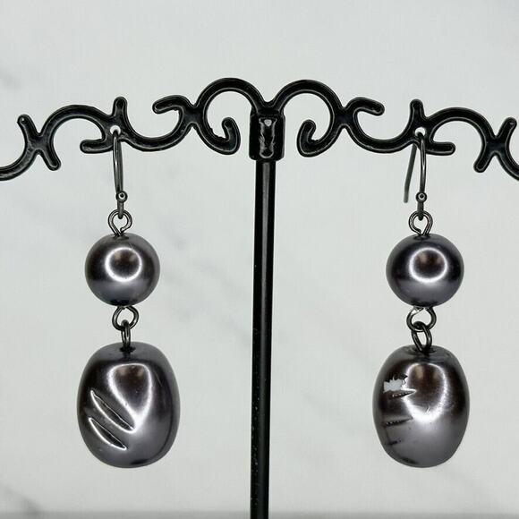 Metallic Faux Pearl Beaded Dangle Earrings Pierced Pair - Picture 5 of 12